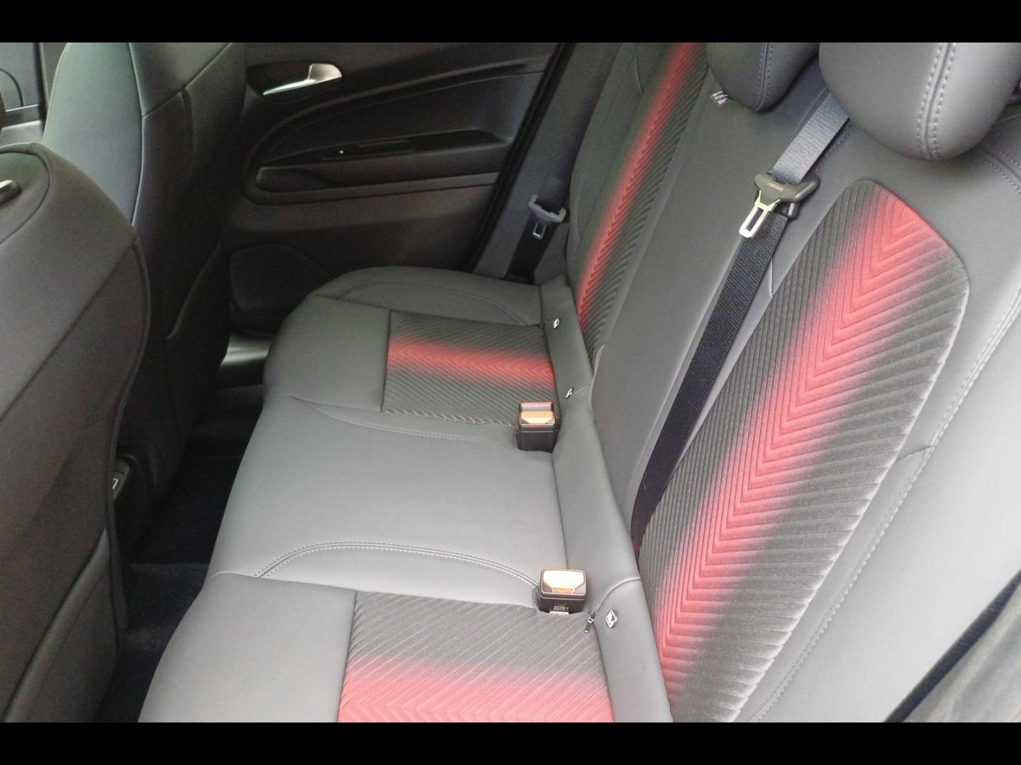Image ALFA ROMEO Junior 1.2 Ibrida 145ch Sport Speciale e-DCT6