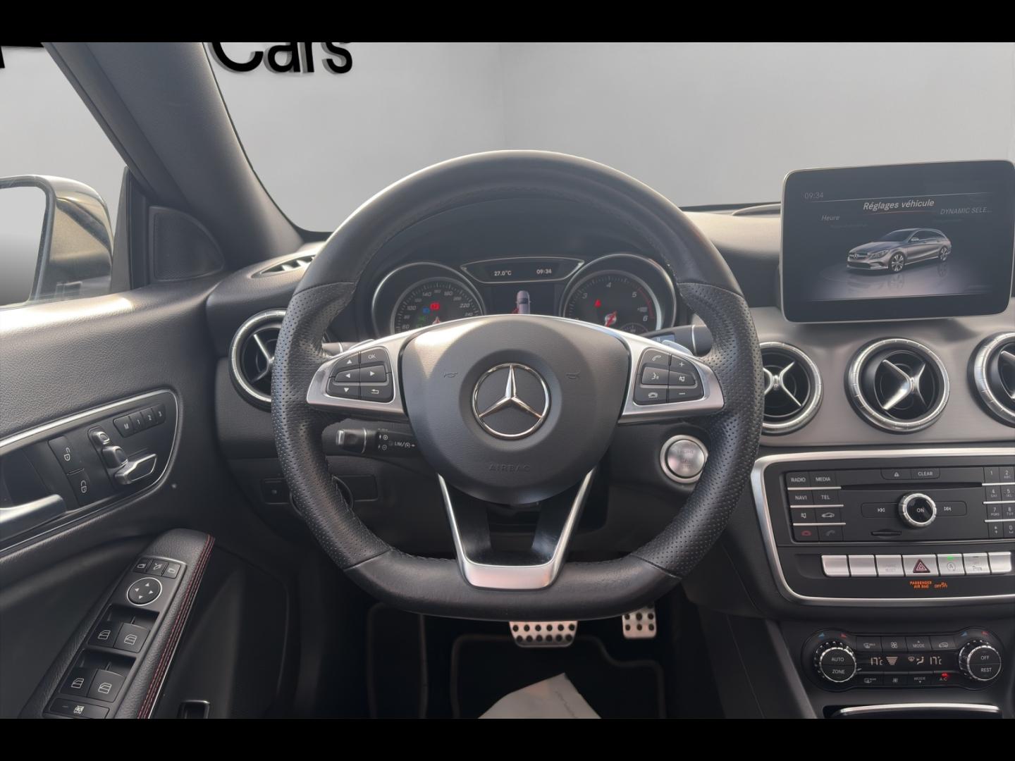 Image MERCEDES-BENZ CLA Shooting Brake 200 d Fascination 7G-DCT