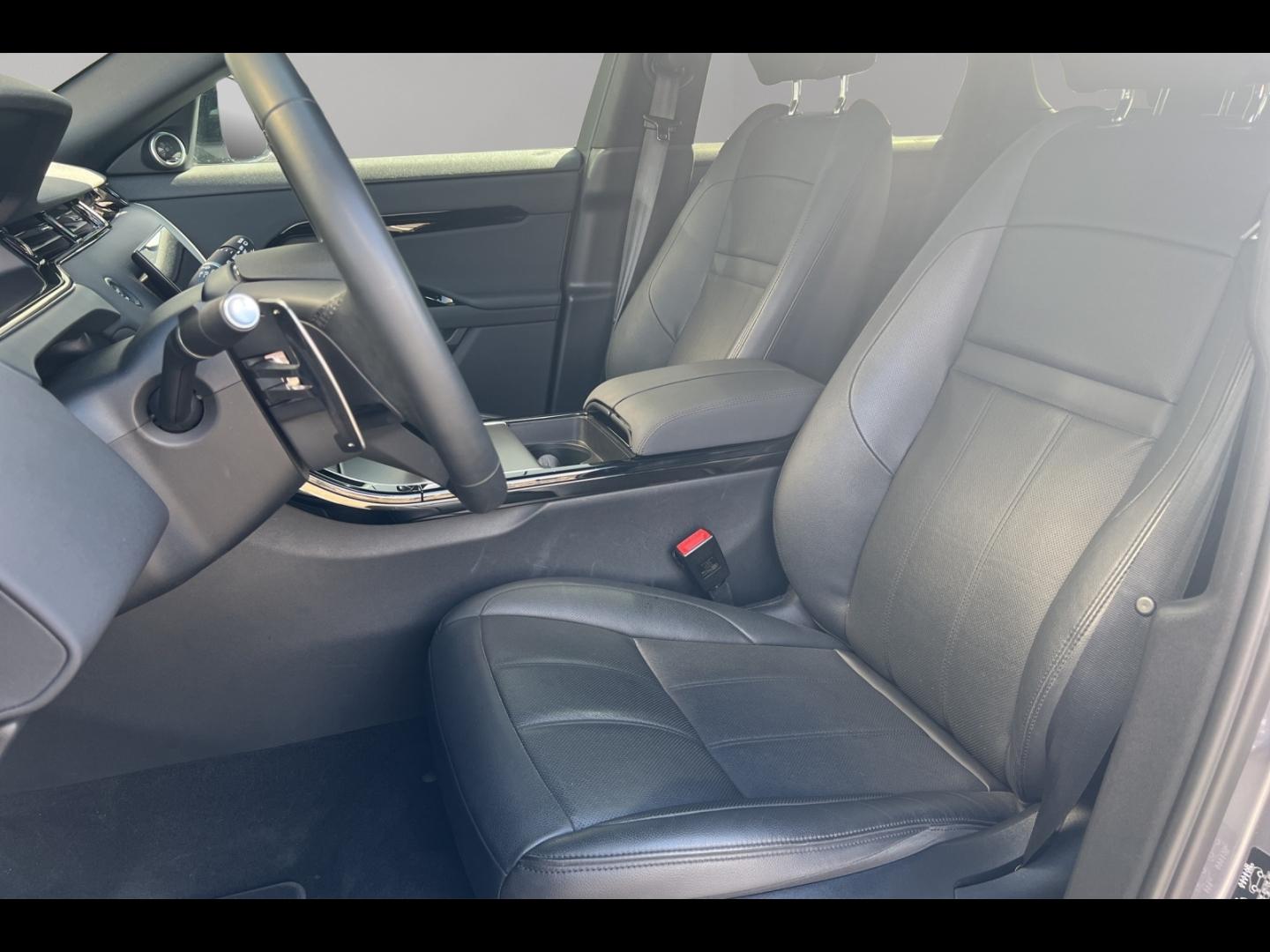 Image LAND-ROVER Range Rover Evoque 1.5 P300e 309ch Dynamic SE