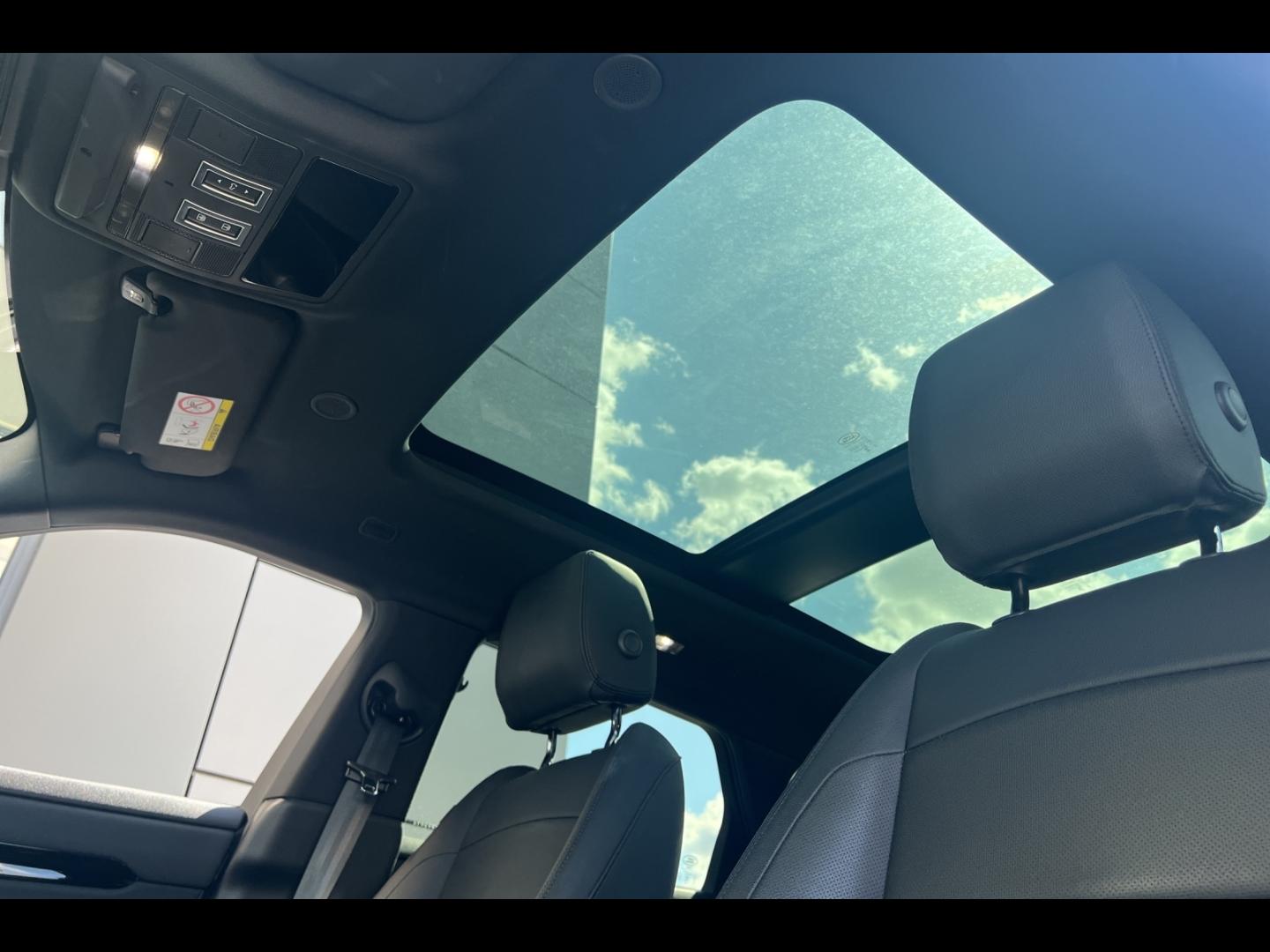 Image LAND-ROVER Range Rover Evoque 1.5 P300e 309ch Dynamic SE