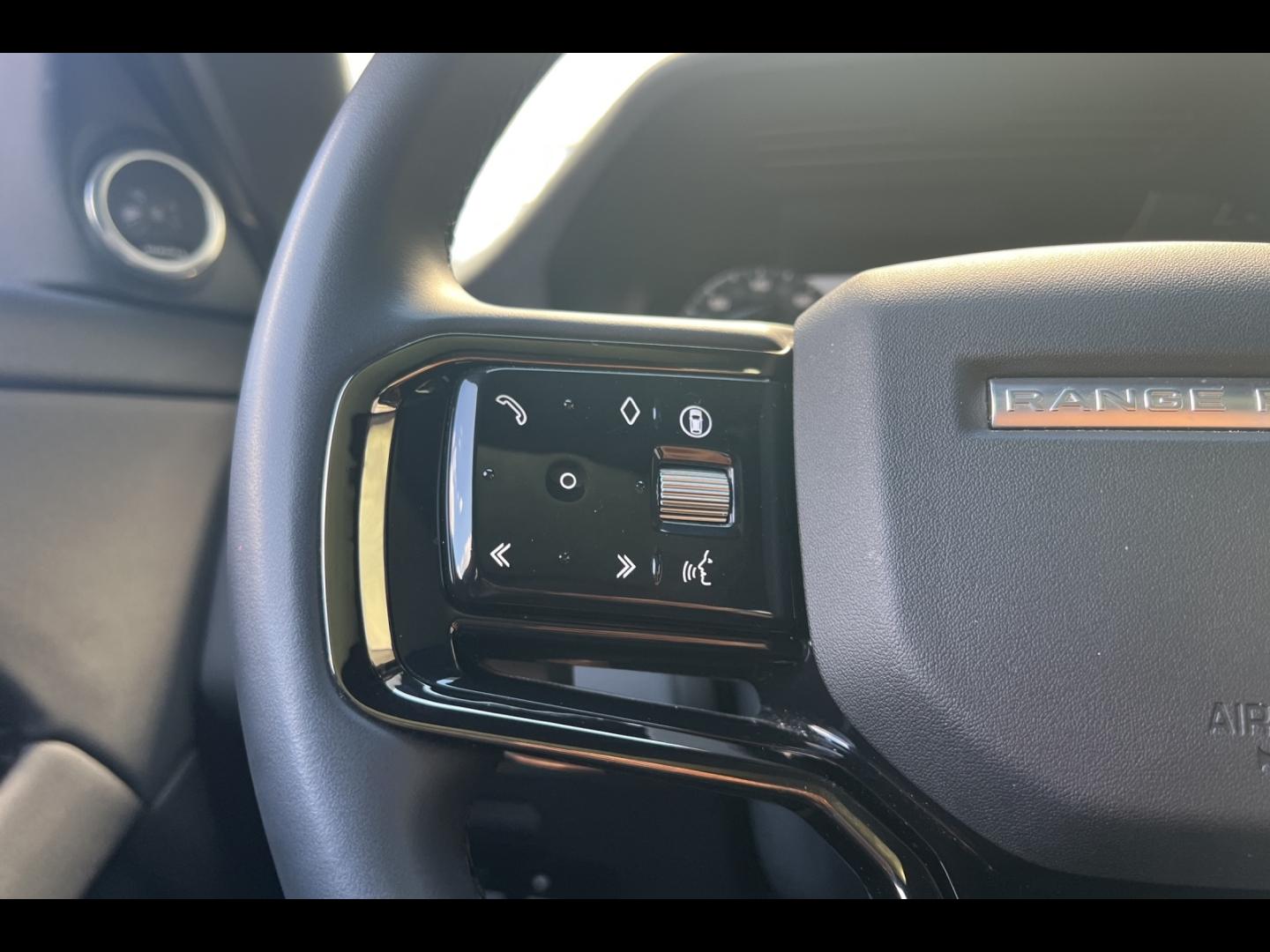 Image LAND-ROVER Range Rover Evoque 1.5 P300e 309ch Dynamic SE