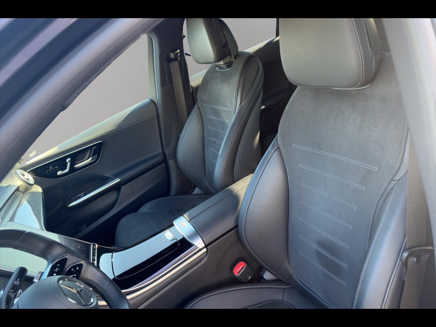 Image MERCEDES-BENZ Classe C 220 d 200ch AMG Line