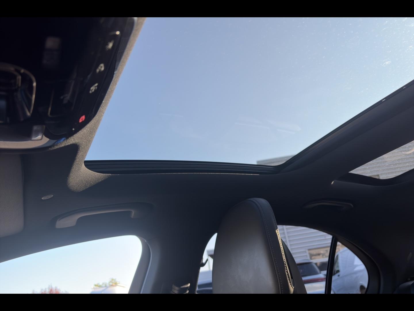 Image MERCEDES-BENZ Classe C 220 d 200ch AMG Line