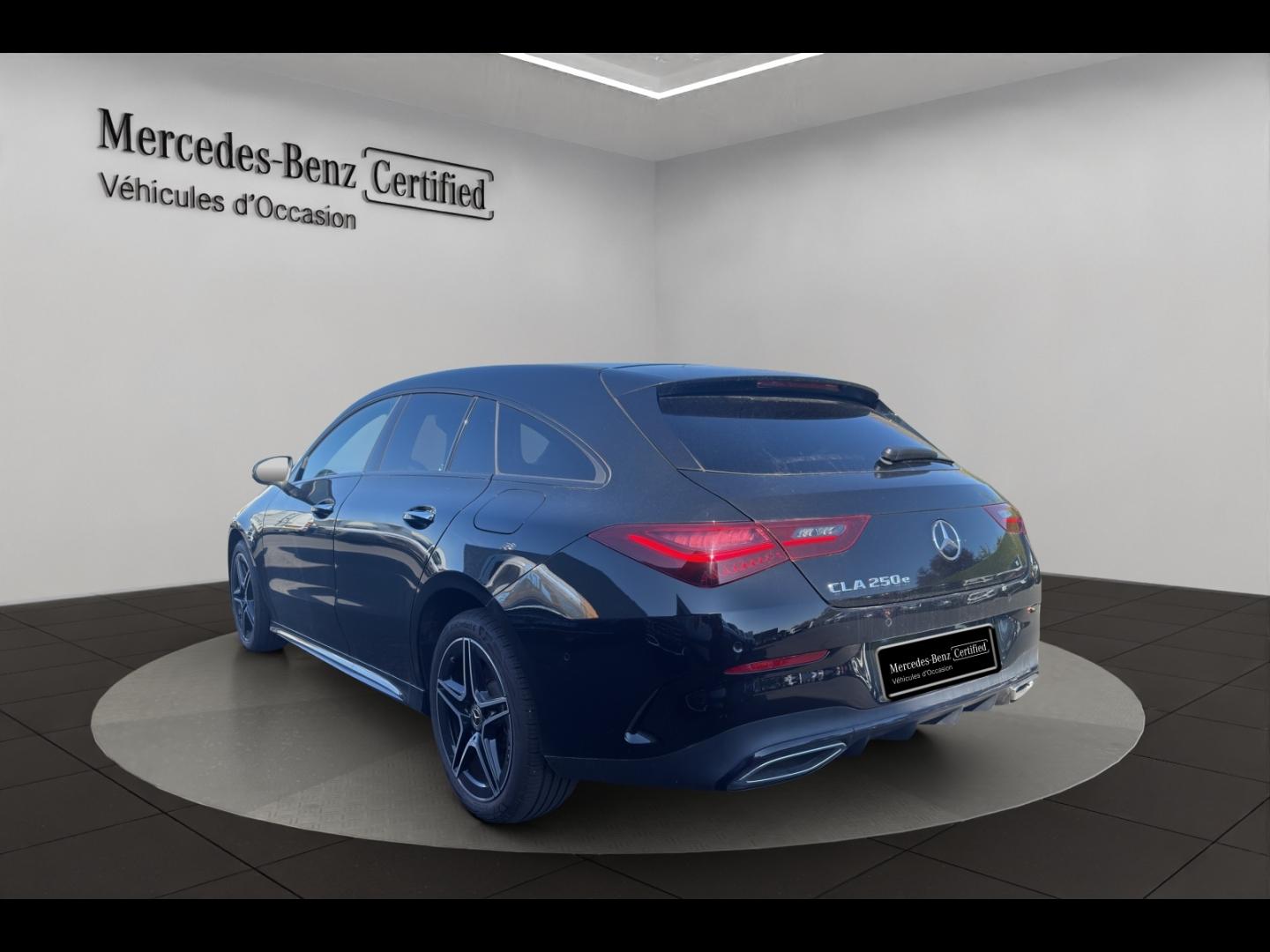 Image MERCEDES-BENZ CLA Shooting Brake 250 e Hybrid EQ 218ch AMG Line 8G-DCT