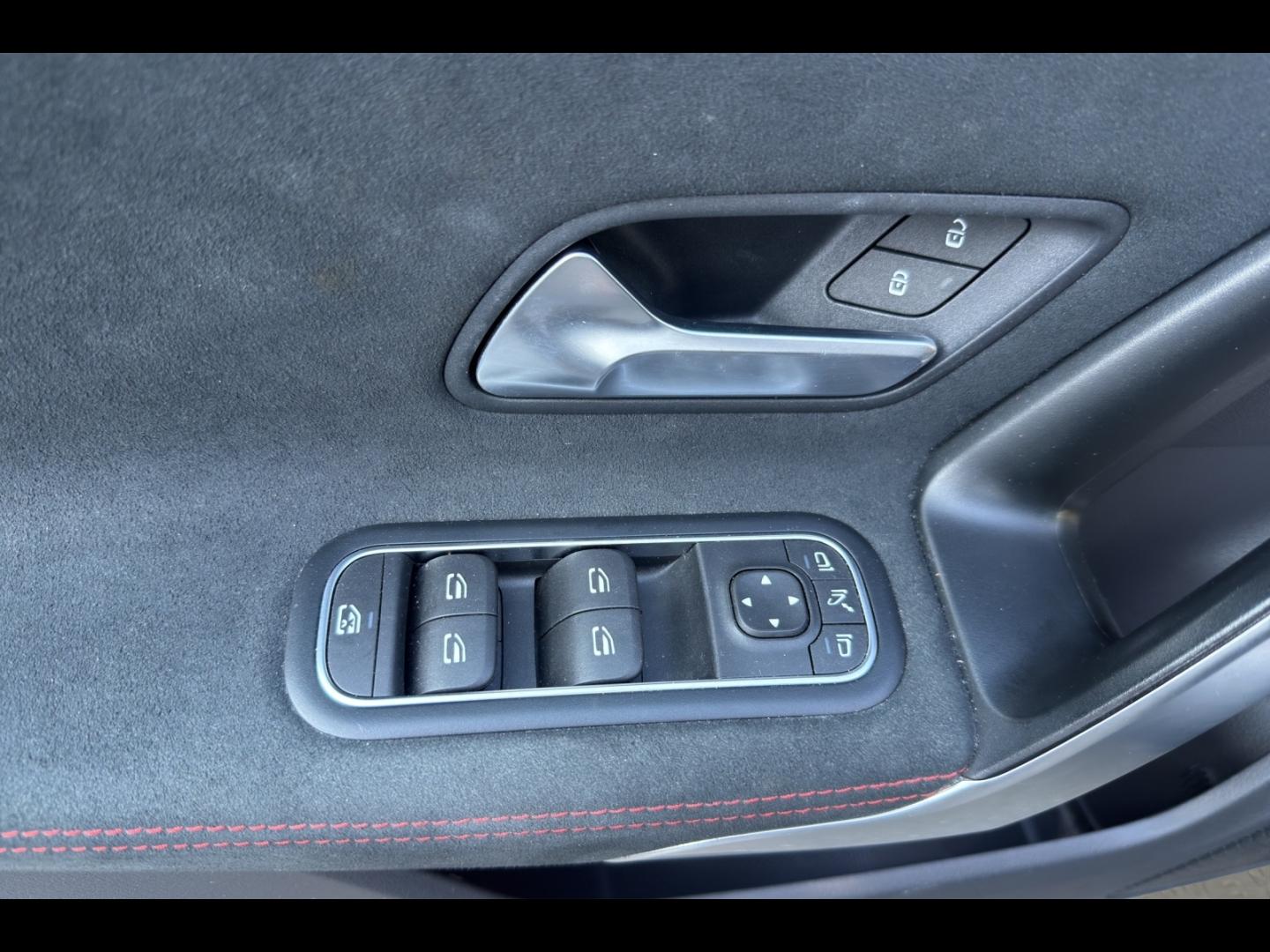 Image MERCEDES-BENZ CLA Shooting Brake 250 e Hybrid EQ 218ch AMG Line 8G-DCT