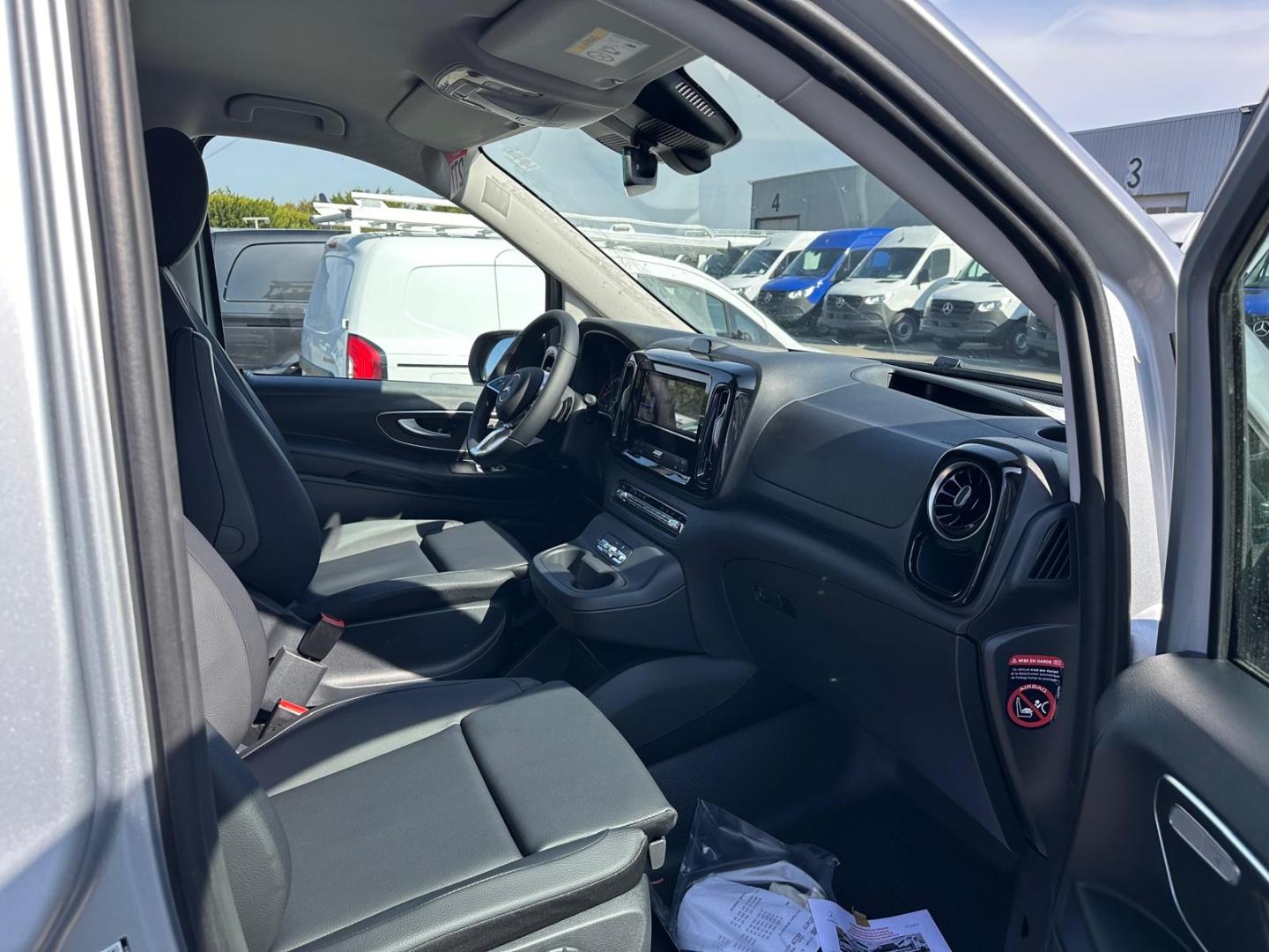 Image MERCEDES-BENZ Vito Fg 119 CDI Mixto Long Select 4x4 9G-Tronic
