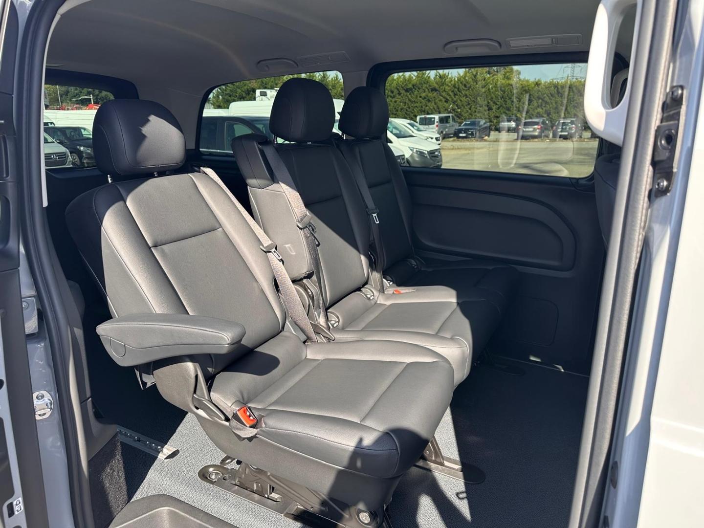 Image MERCEDES-BENZ Vito Fg 119 CDI Mixto Long Select 4x4 9G-Tronic