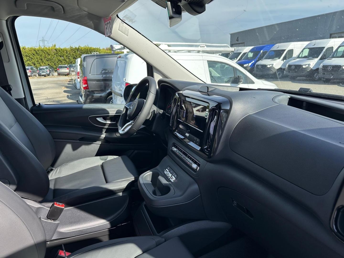 Image MERCEDES-BENZ Vito Fg 119 CDI Mixto Long Select 4x4 9G-Tronic