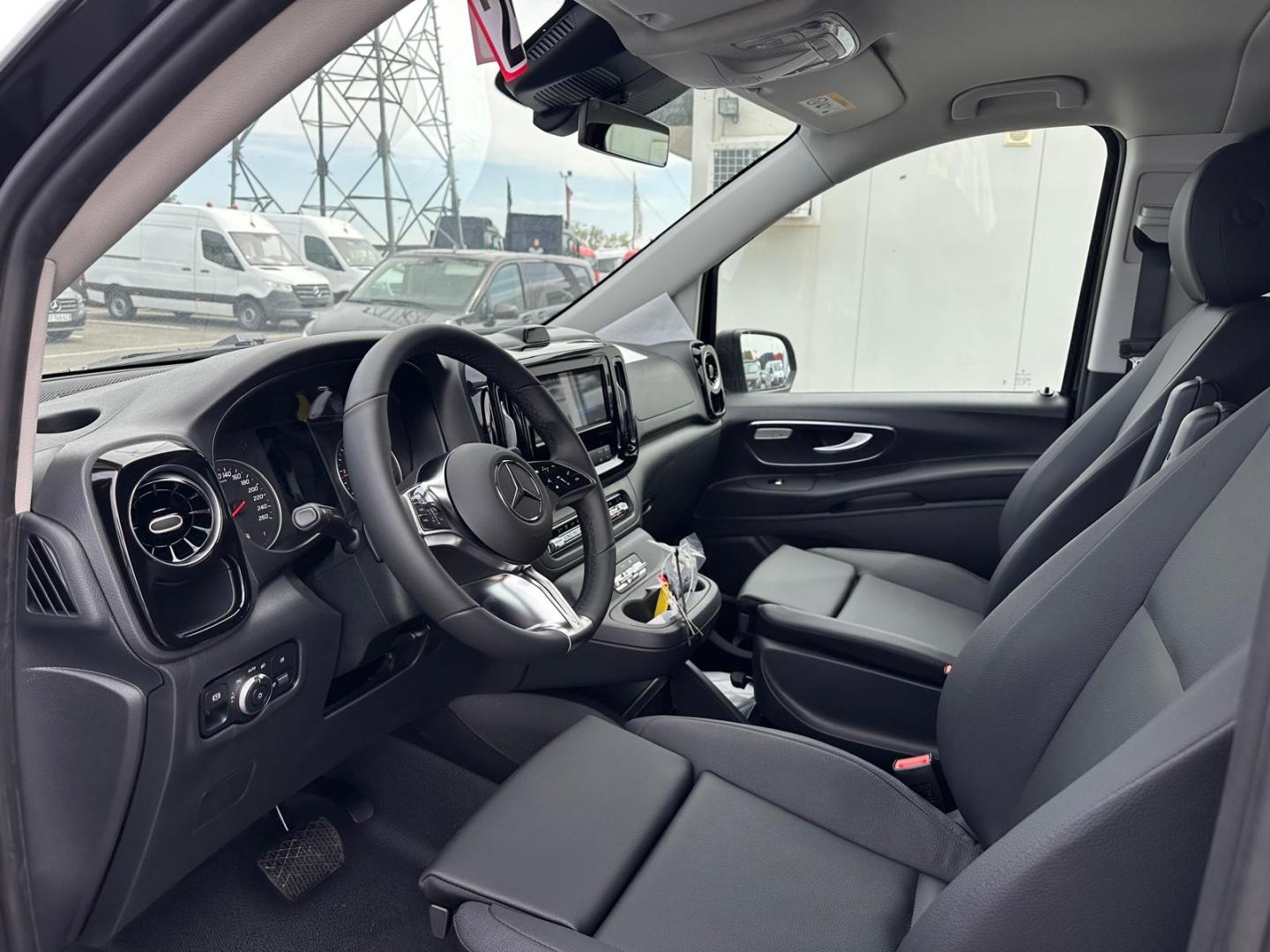 Image MERCEDES-BENZ Vito Fg 119 CDI Mixto Long Select 4x4 9G-Tronic