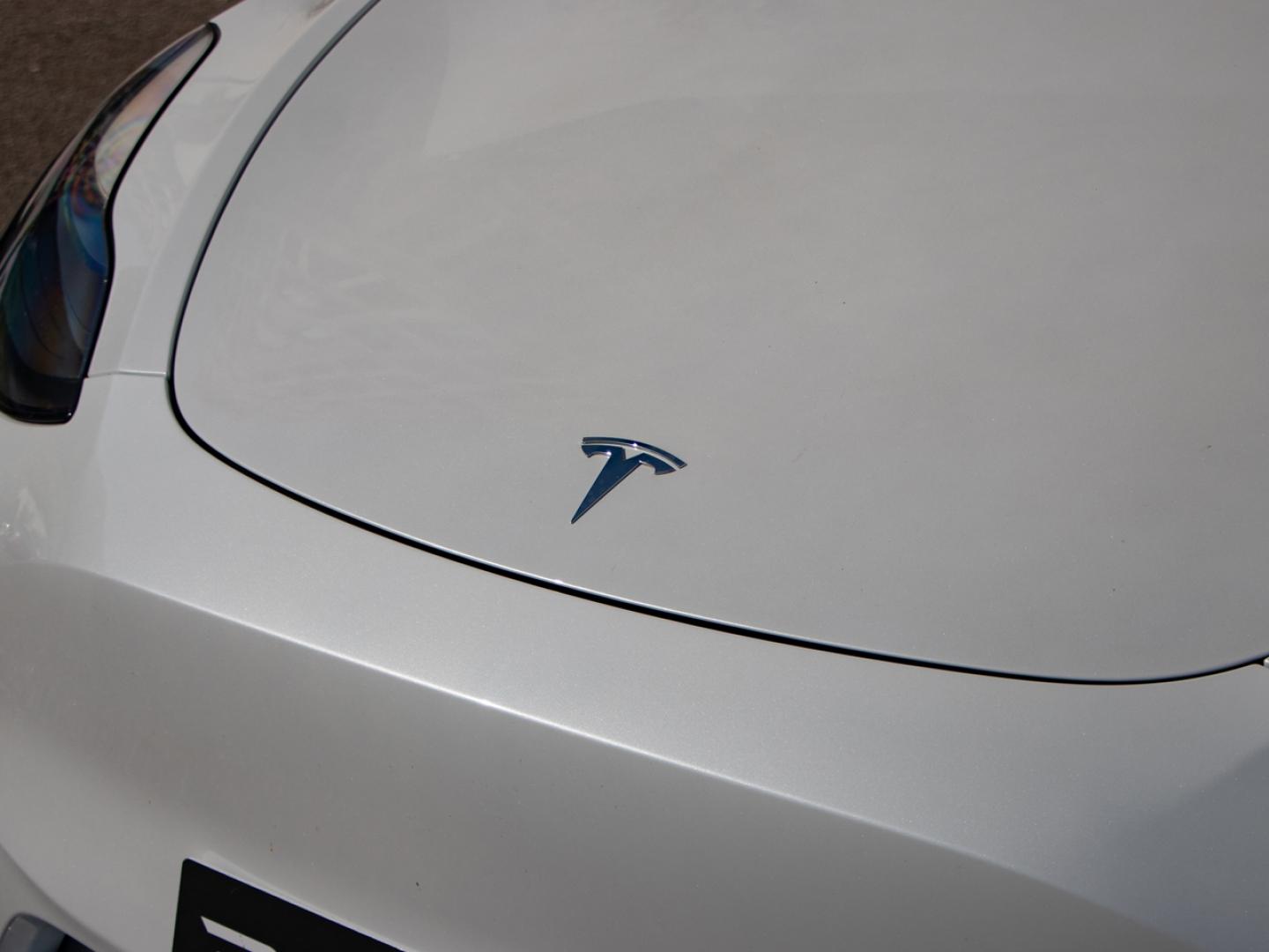Image TESLA Model Y Standard RWD
