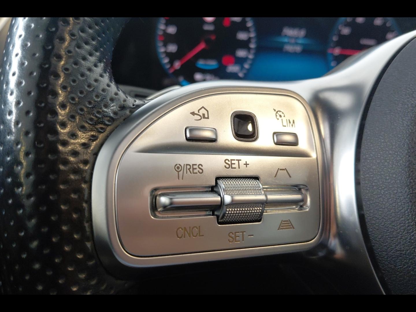 Image MERCEDES-BENZ EQC 400 408ch AMG Line 4Matic