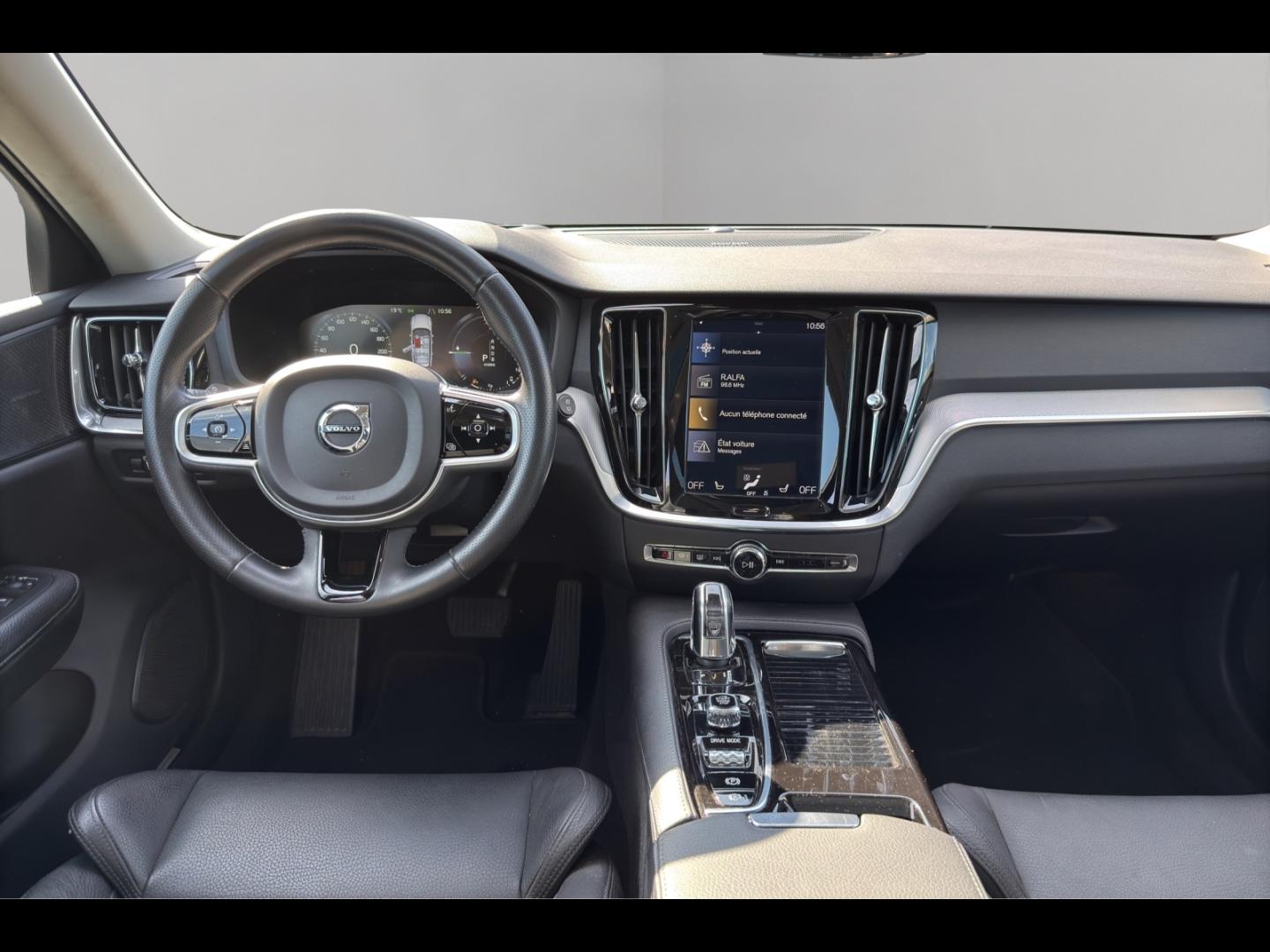 Image VOLVO V60 T8 Twin Engine 303 + 87ch Inscription Luxe Geartronic 16cv