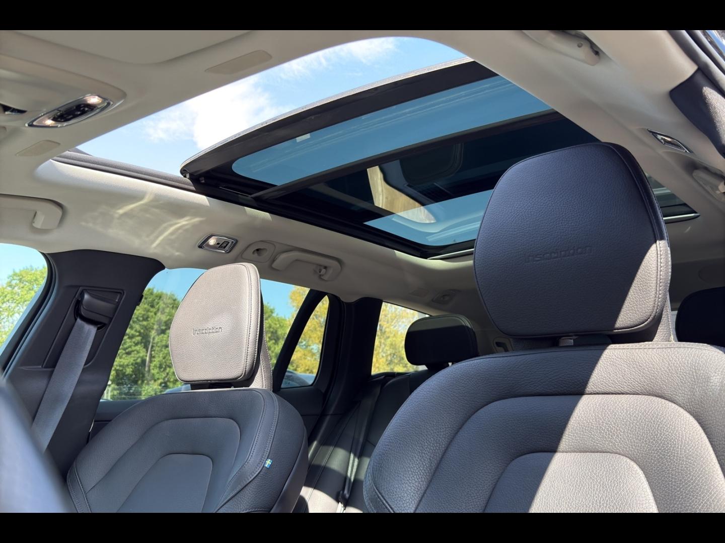 Image VOLVO V60 T8 Twin Engine 303 + 87ch Inscription Luxe Geartronic 16cv