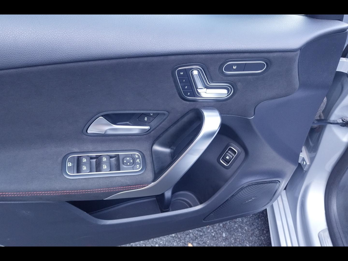 Image MERCEDES-BENZ Classe A 250 e hybride rechargeable 218ch AMG Line 8G-DCT
