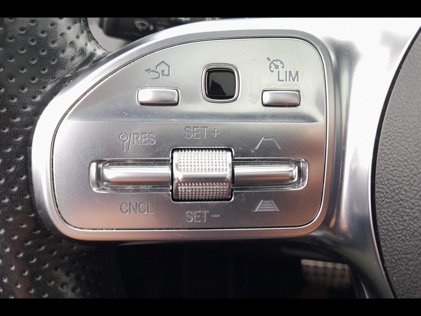 Image MERCEDES-BENZ GLA 200 163ch AMG Line 7G-DCT