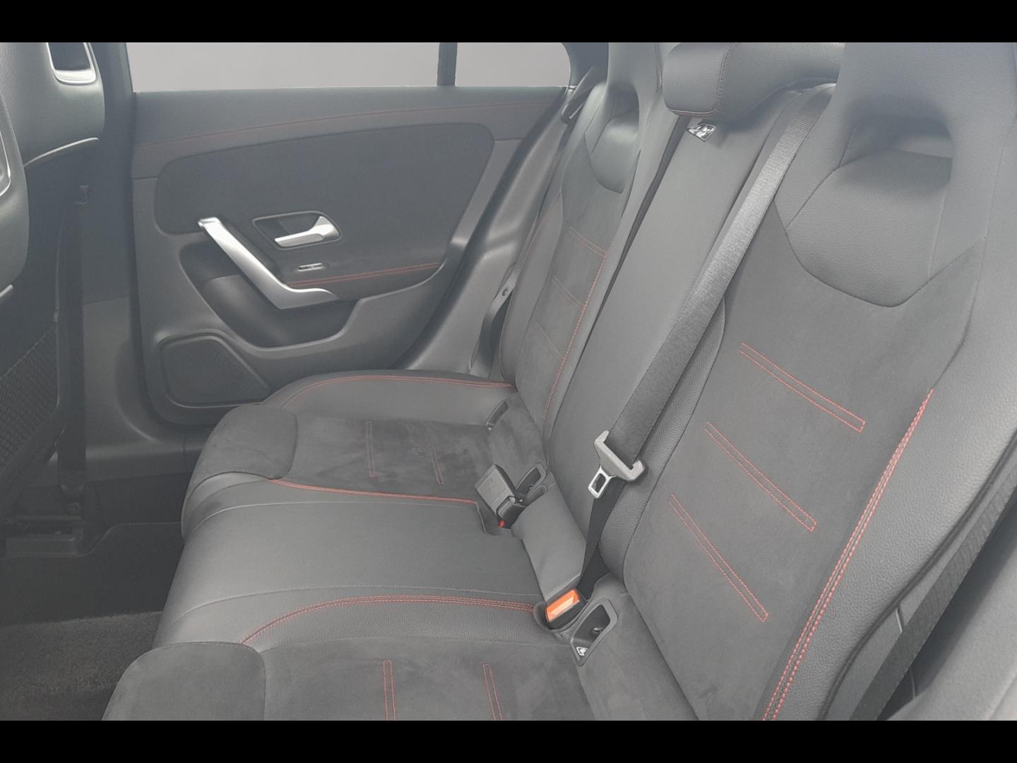 Image MERCEDES-BENZ CLA 220 d 190ch AMG Line 8G-DCT