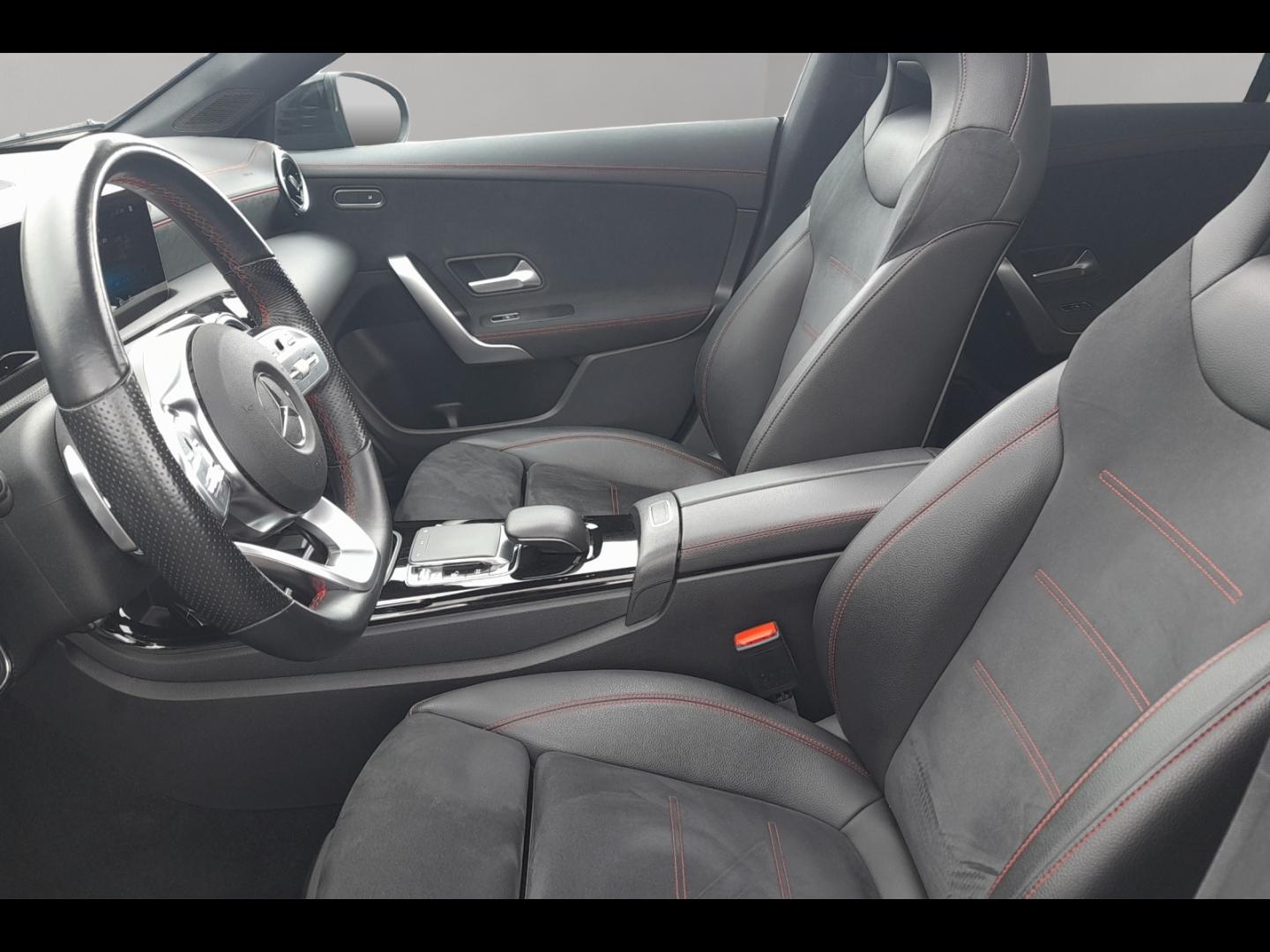 Image MERCEDES-BENZ CLA 220 d 190ch AMG Line 8G-DCT