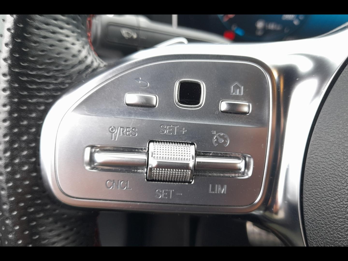 Image MERCEDES-BENZ CLA 220 d 190ch AMG Line 8G-DCT