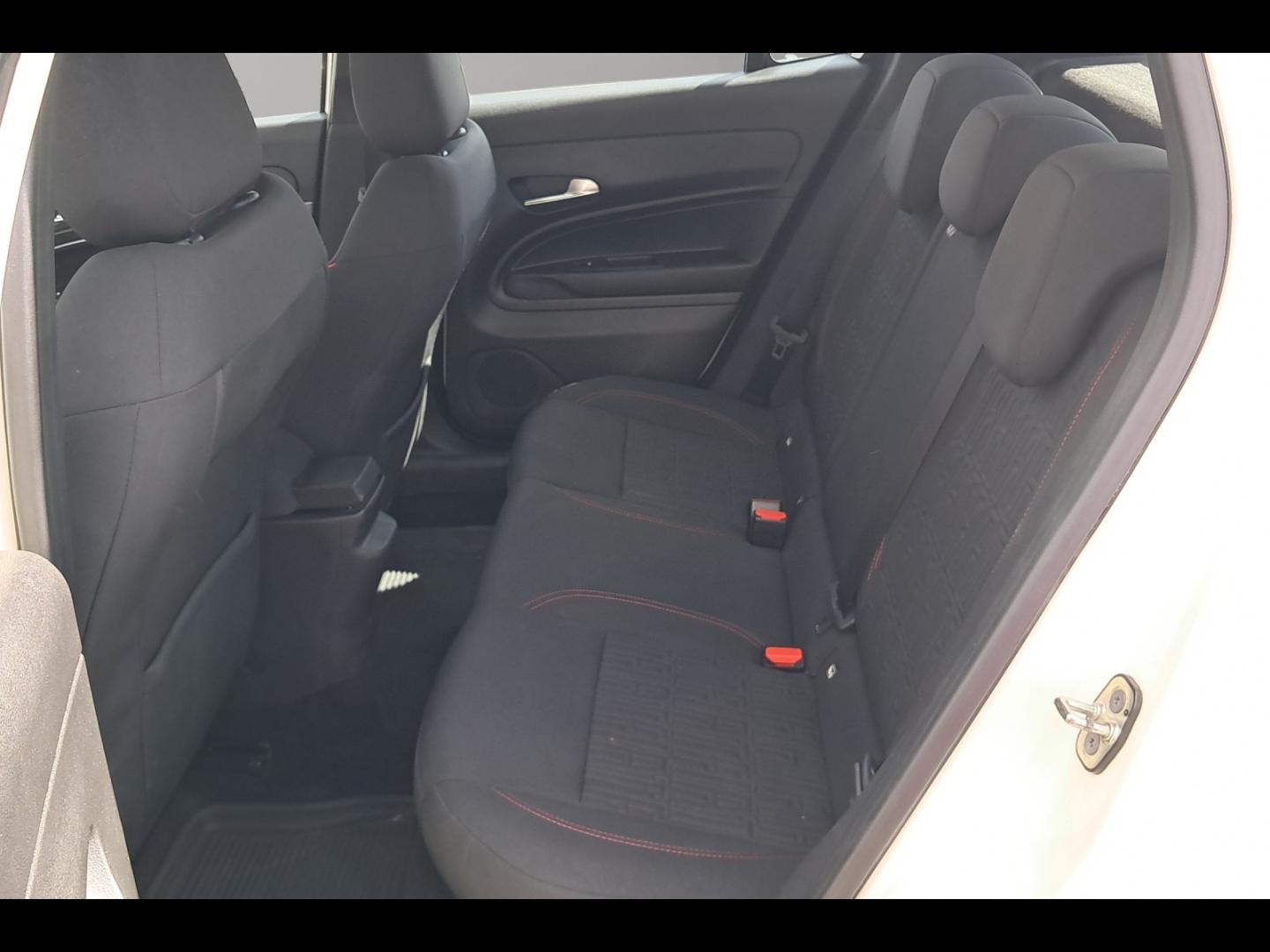 Image FIAT 600 e 156ch 54kWh Red