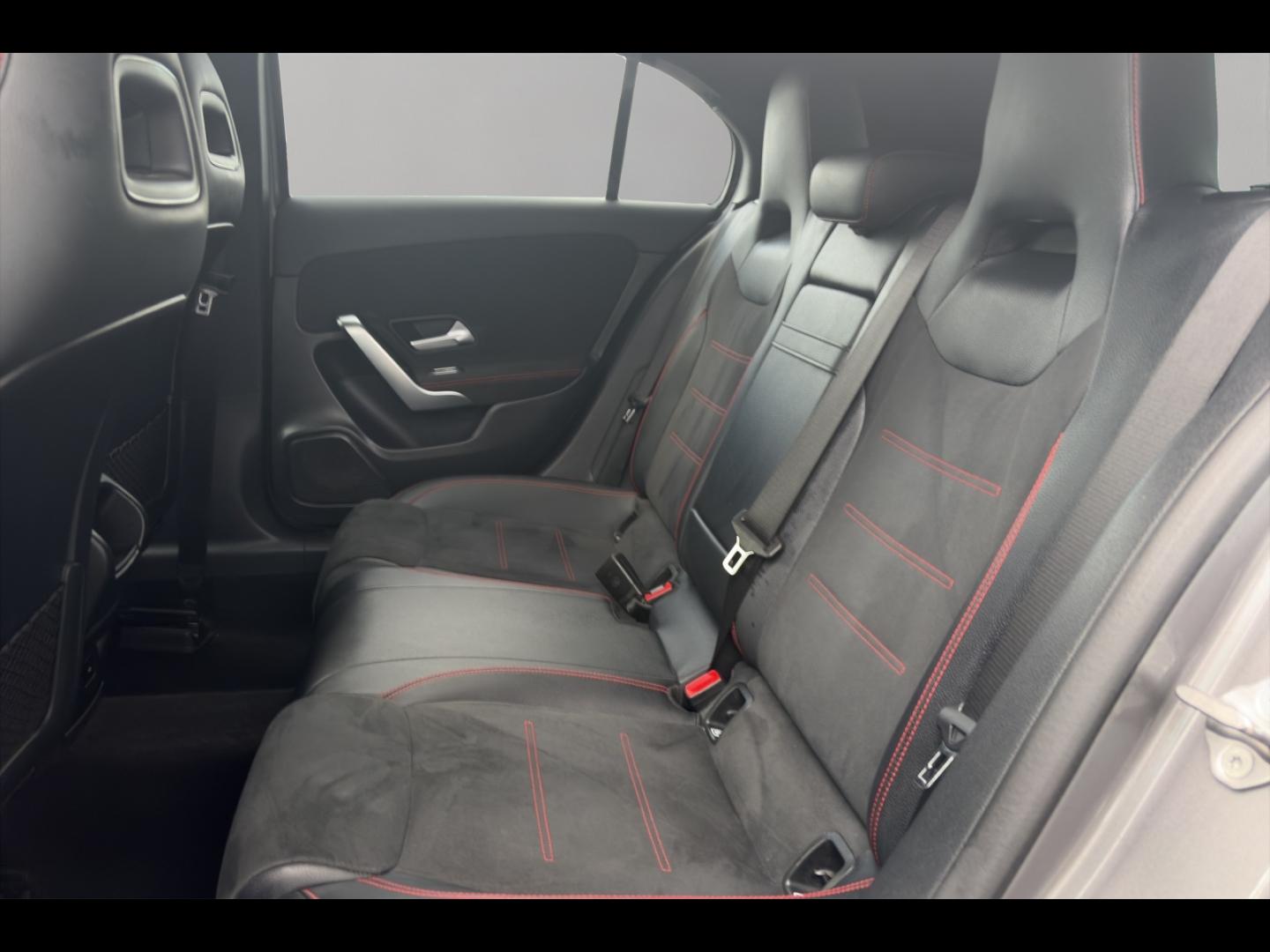 Image MERCEDES-BENZ Classe A 180d 116ch AMG Line