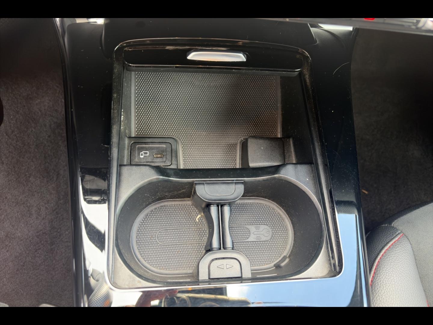 Image MERCEDES-BENZ Classe A 180d 116ch AMG Line