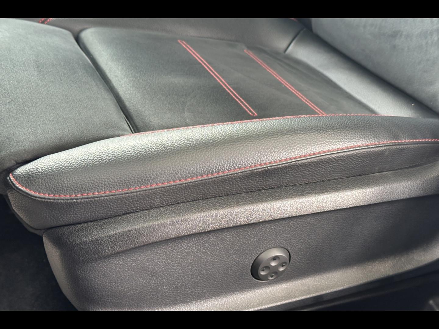 Image MERCEDES-BENZ GLB 200 163ch AMG Line 7G DCT