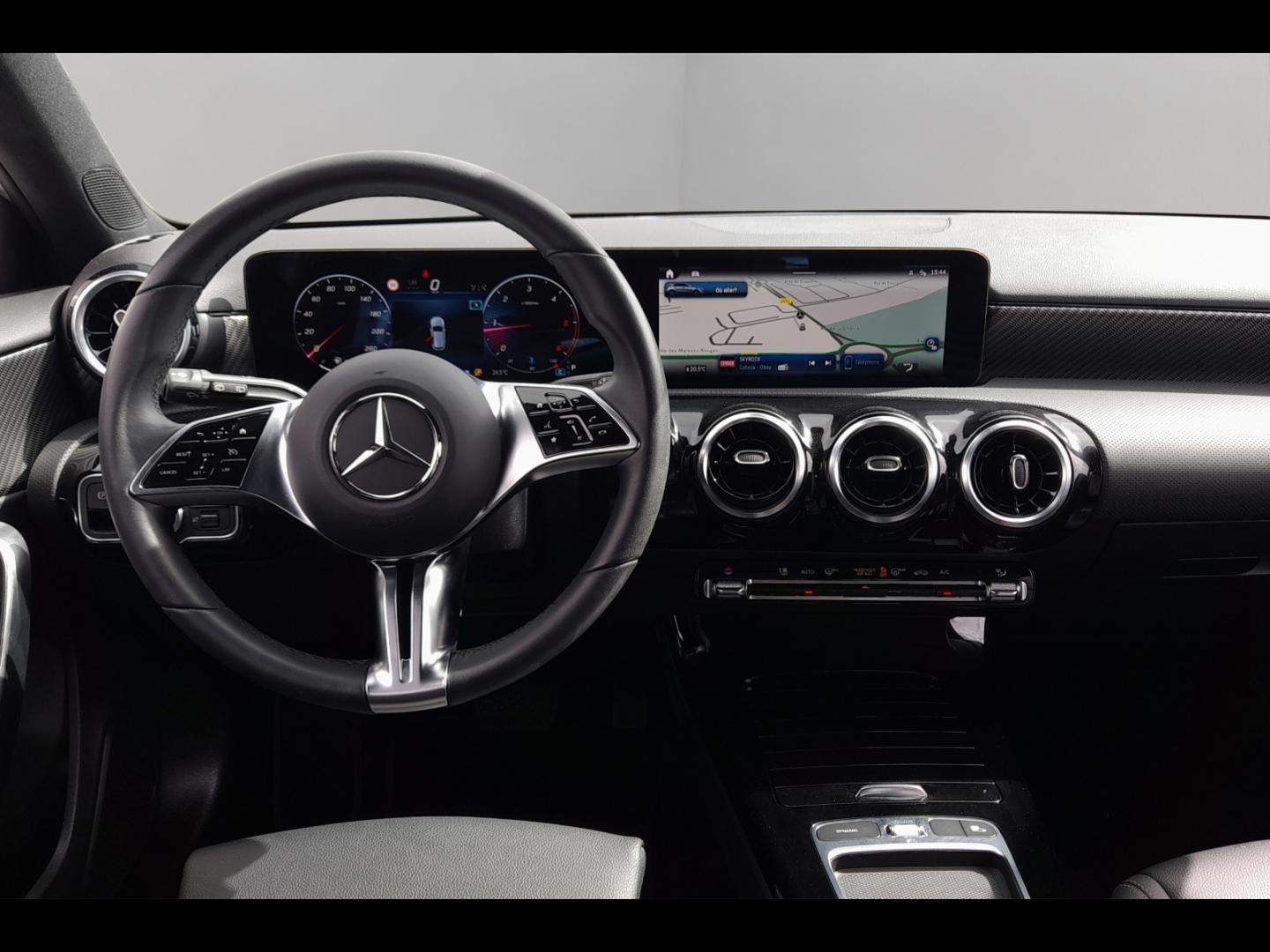 Image MERCEDES-BENZ Classe A 180 d 116ch Progressive Line 8G-DCT