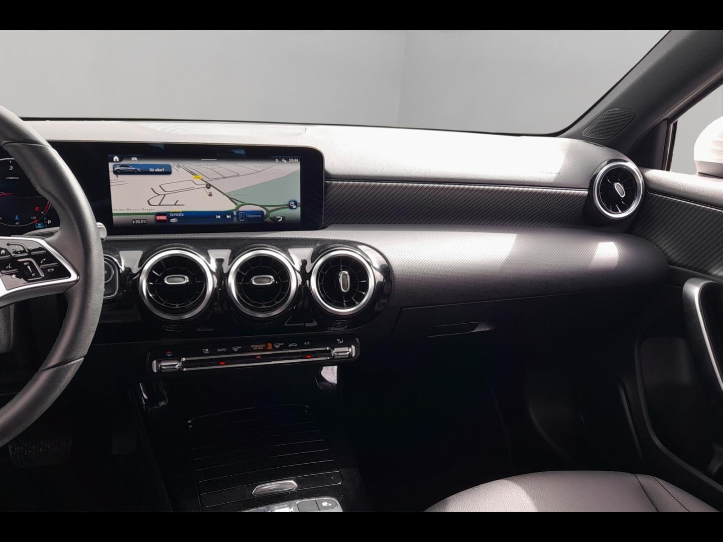 Image MERCEDES-BENZ Classe A 180 d 116ch Progressive Line 8G-DCT