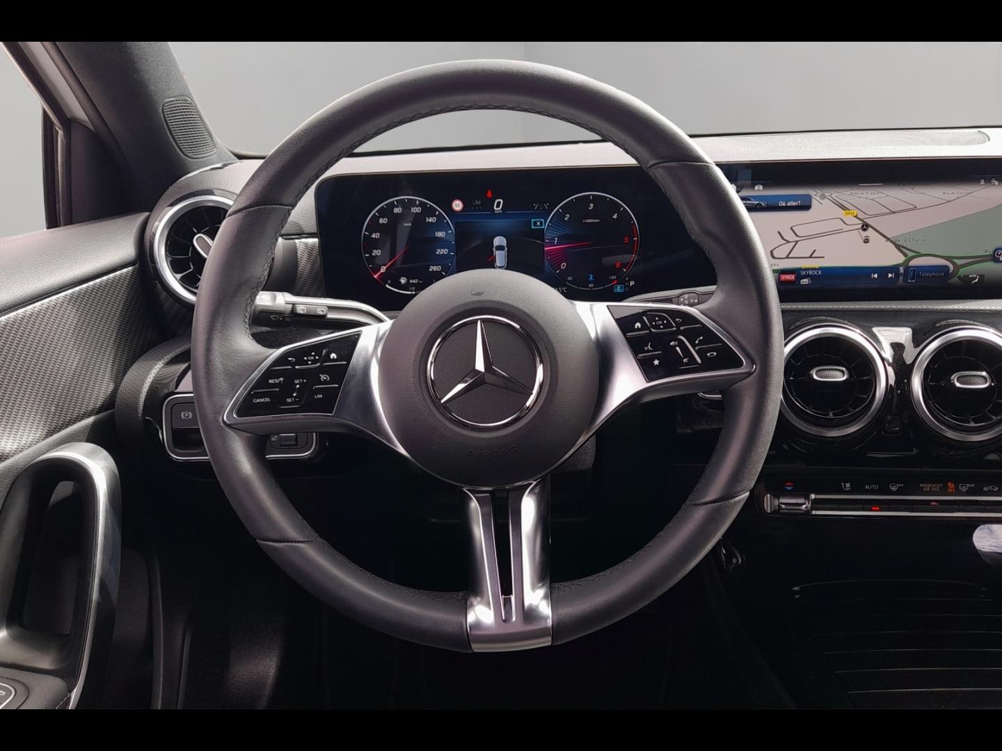 Image MERCEDES-BENZ Classe A 180 d 116ch Progressive Line 8G-DCT