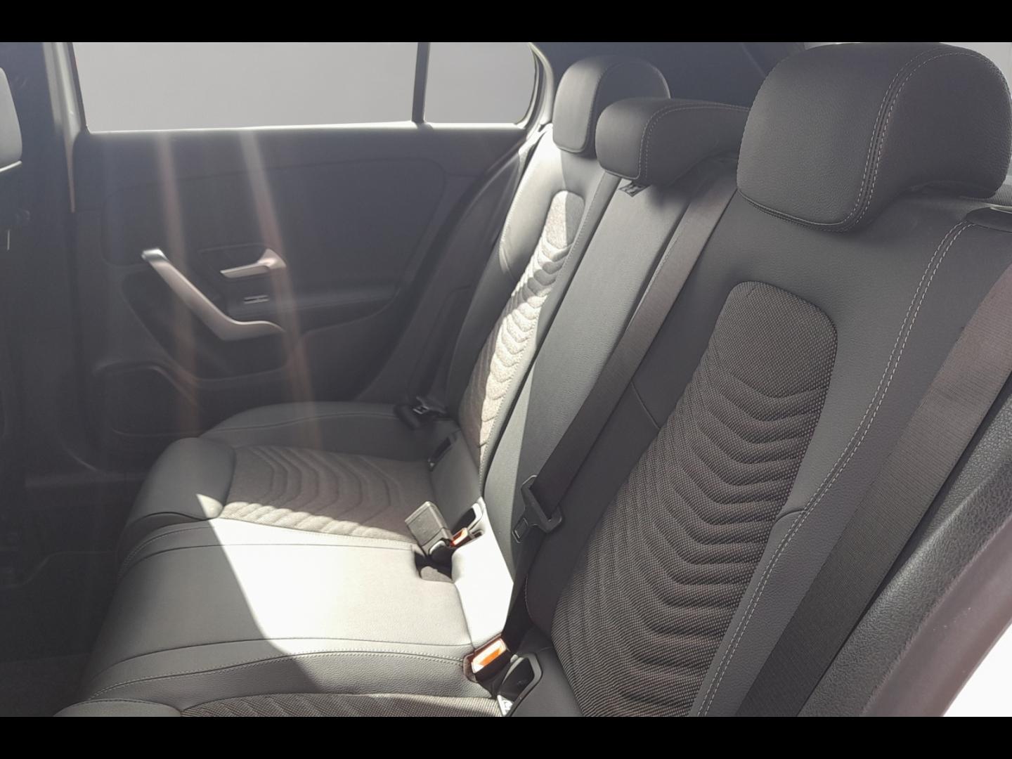 Image MERCEDES-BENZ Classe A 180 d 116ch Progressive Line 8G-DCT