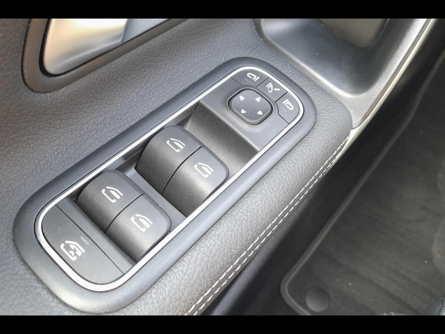 Image MERCEDES-BENZ Classe A 180 d 116ch Progressive Line 8G-DCT