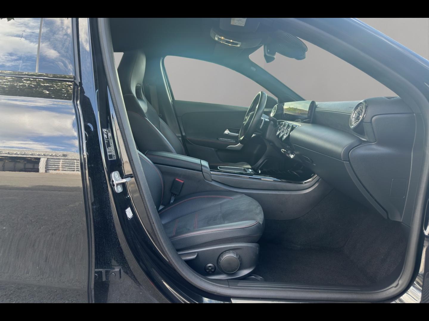 Image MERCEDES-BENZ Classe A 200 d 150ch AMG Line 8G-DCT