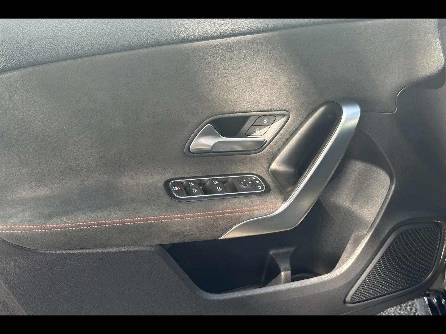 Image MERCEDES-BENZ Classe A 200 d 150ch AMG Line 8G-DCT