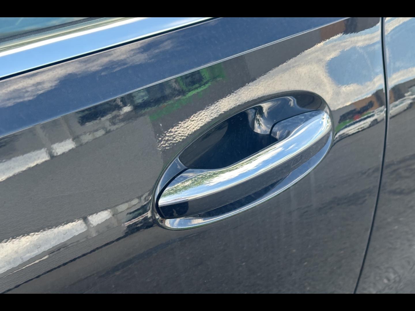 Image MERCEDES-BENZ Classe C Break 300 e 204+129ch AMG Line