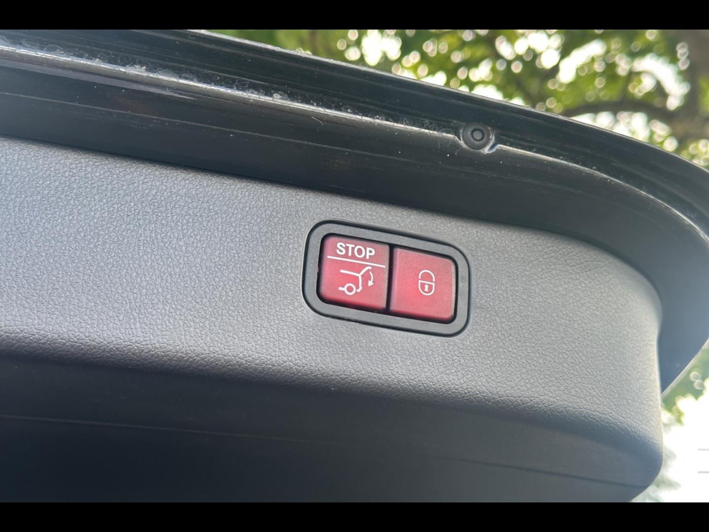 Image MERCEDES-BENZ Classe C Break 300 e 204+129ch AMG Line