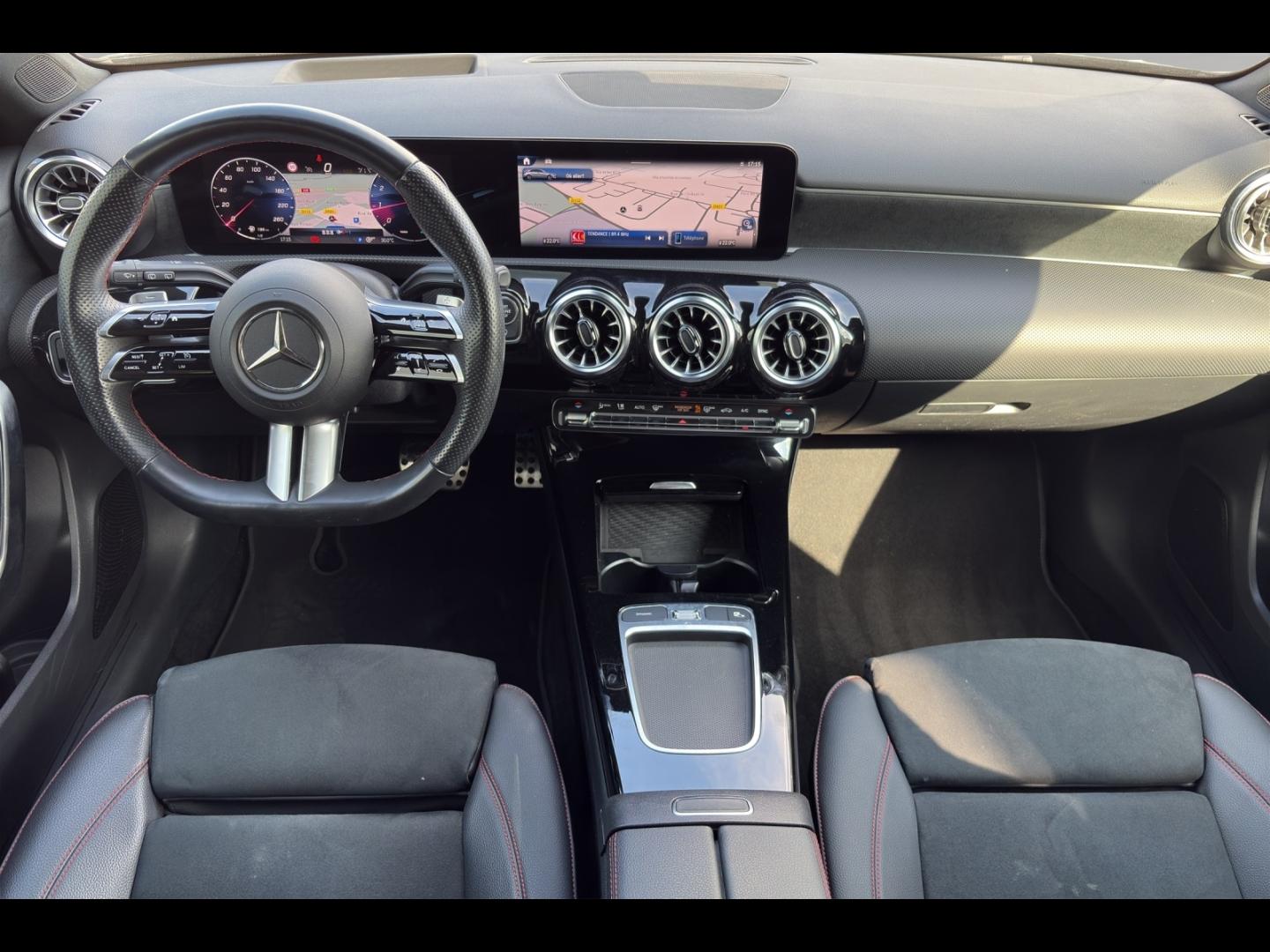 Image MERCEDES-BENZ Classe A 200 163ch AMG Line 7G-DCT