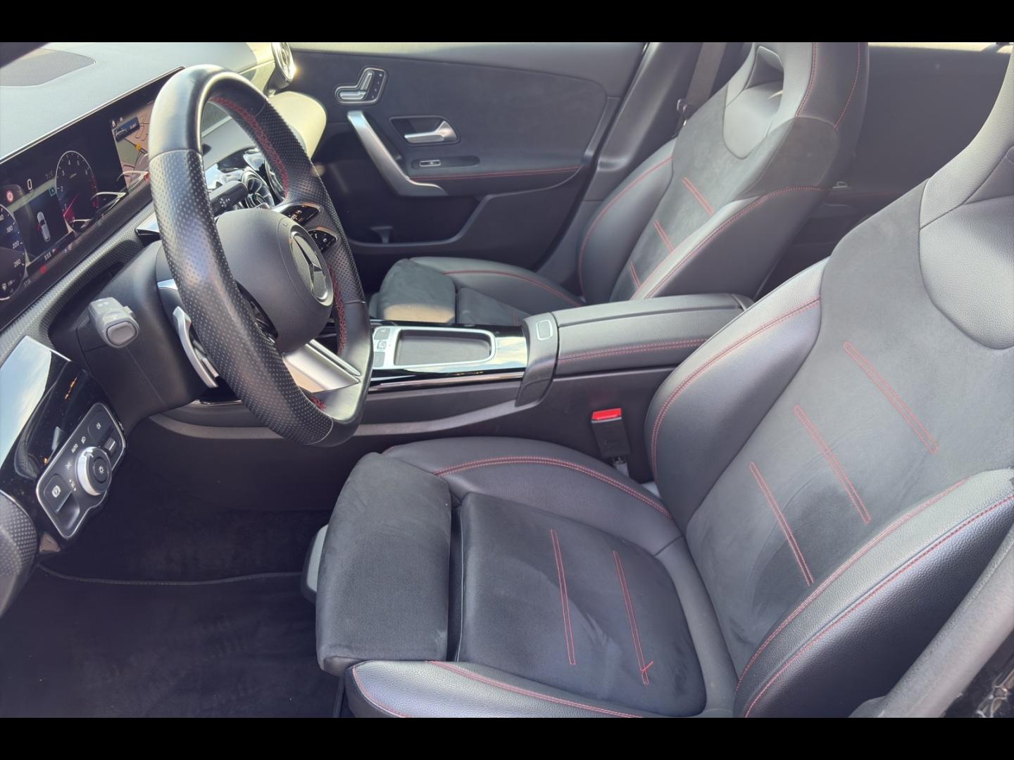 Image MERCEDES-BENZ Classe A 200 163ch AMG Line 7G-DCT