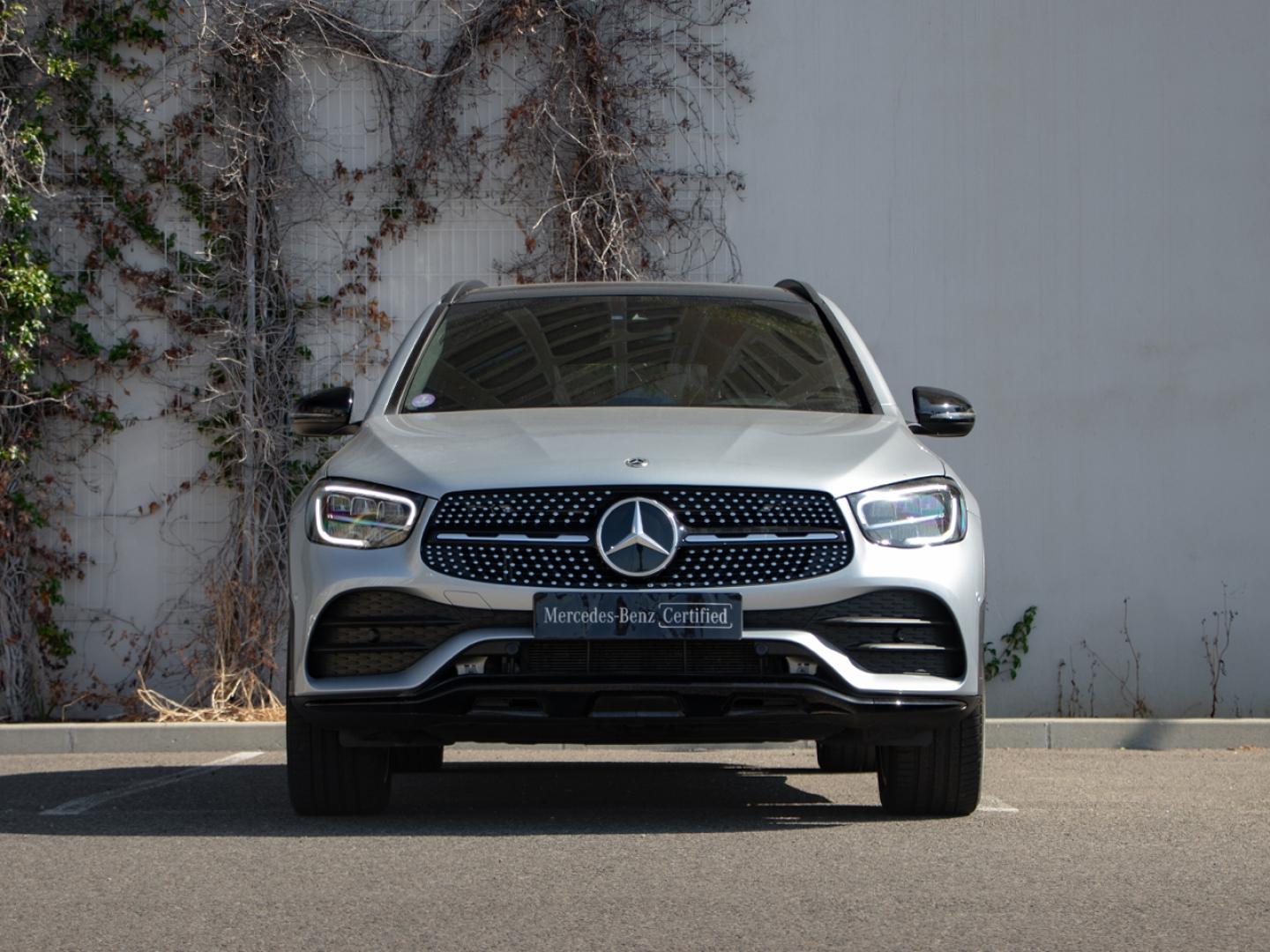 Photo MERCEDES-BENZ GLC 300 de 194+122ch AMG Line 4Matic 9G-Tronic