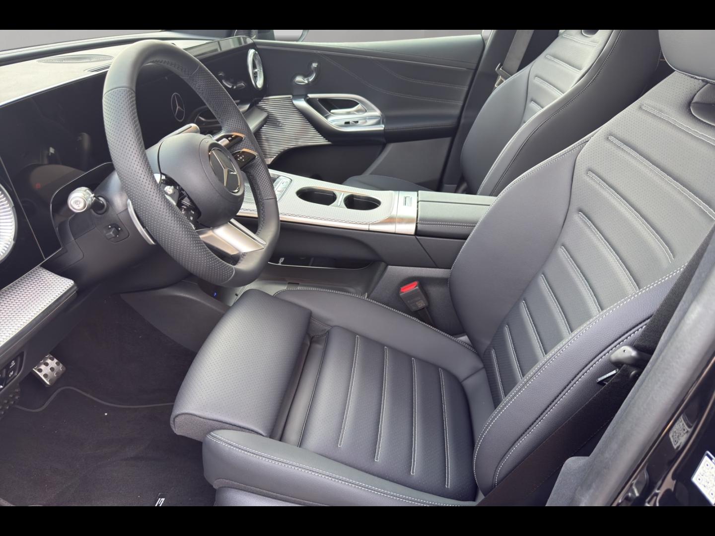 Image MERCEDES-BENZ GLC 400 EQ 489ch AMG Line 4Matic