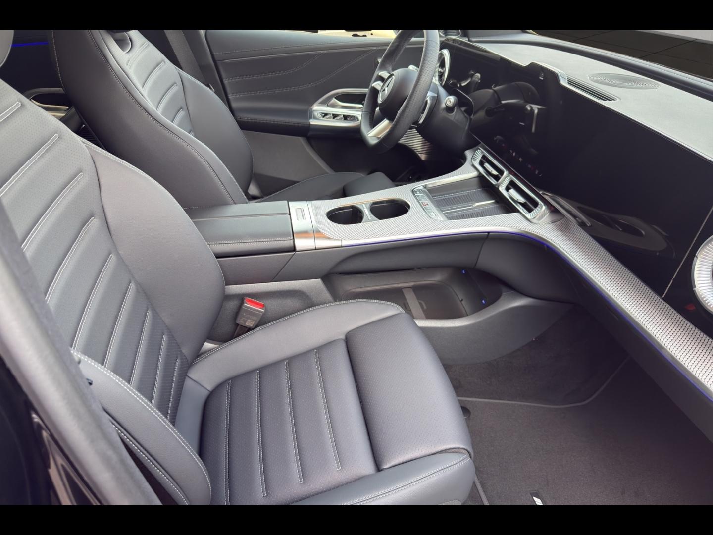 Image MERCEDES-BENZ GLC 400 EQ 489ch AMG Line 4Matic
