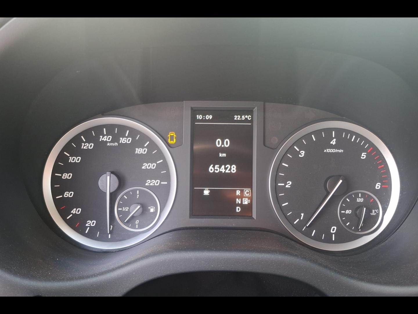Image MERCEDES-BENZ Vito Fg 116 CDI Mixto Long Pro E6 Propulsion