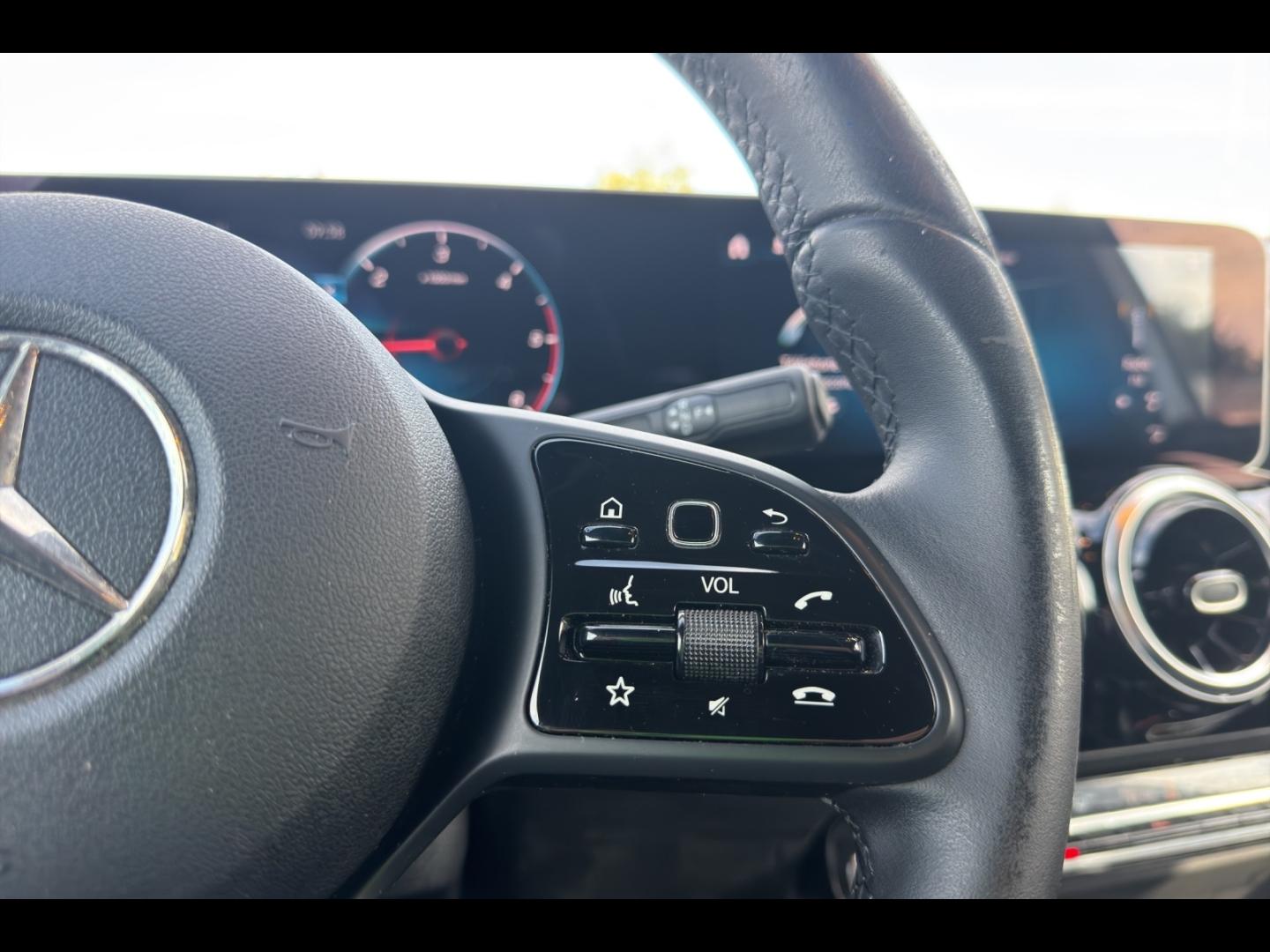 Image MERCEDES-BENZ Classe B 180d 116ch Style Line 7G-DCT