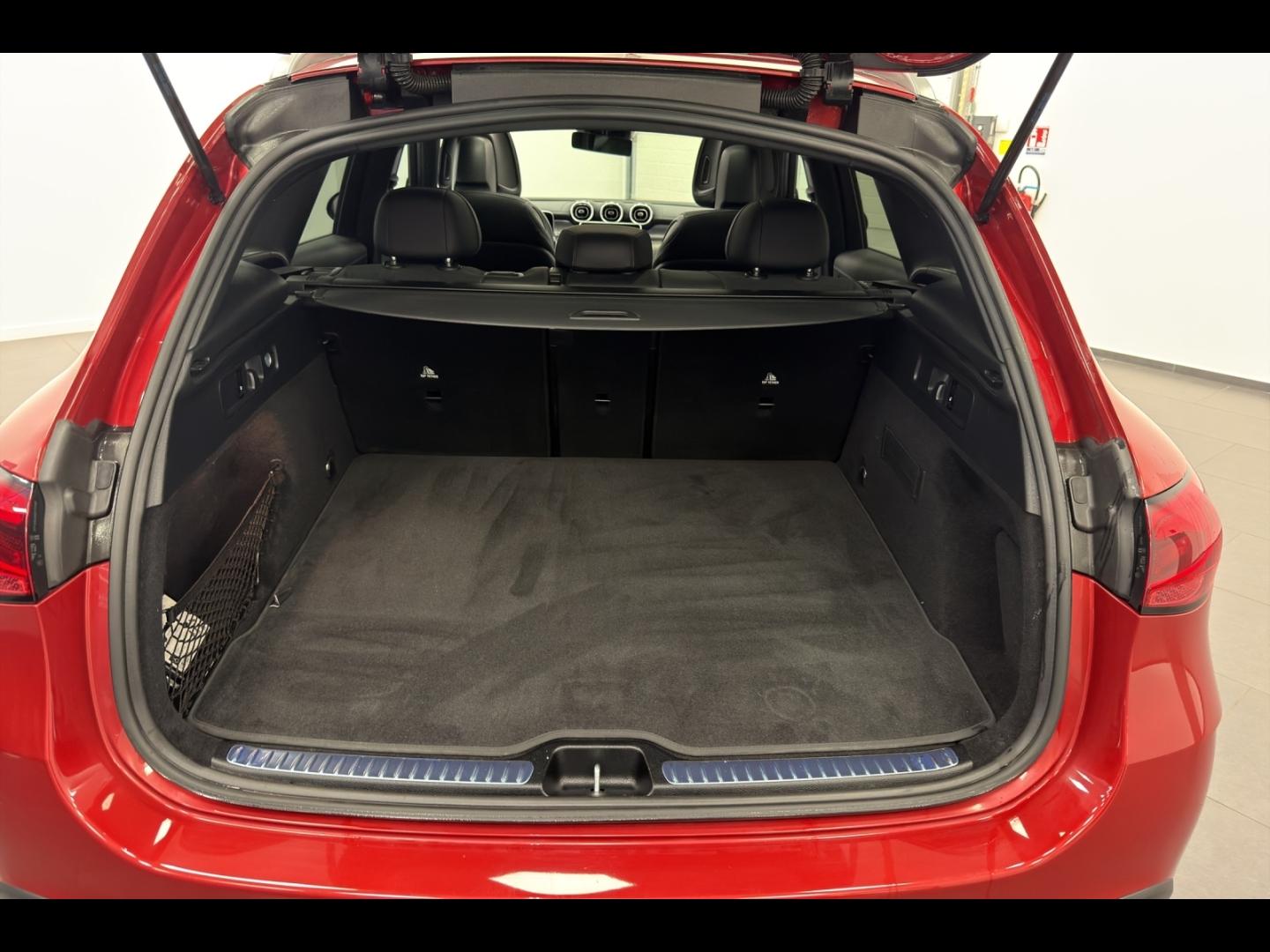 Image MERCEDES-BENZ GLC 220 d 197ch AMG Line 4Matic 9G-Tronic