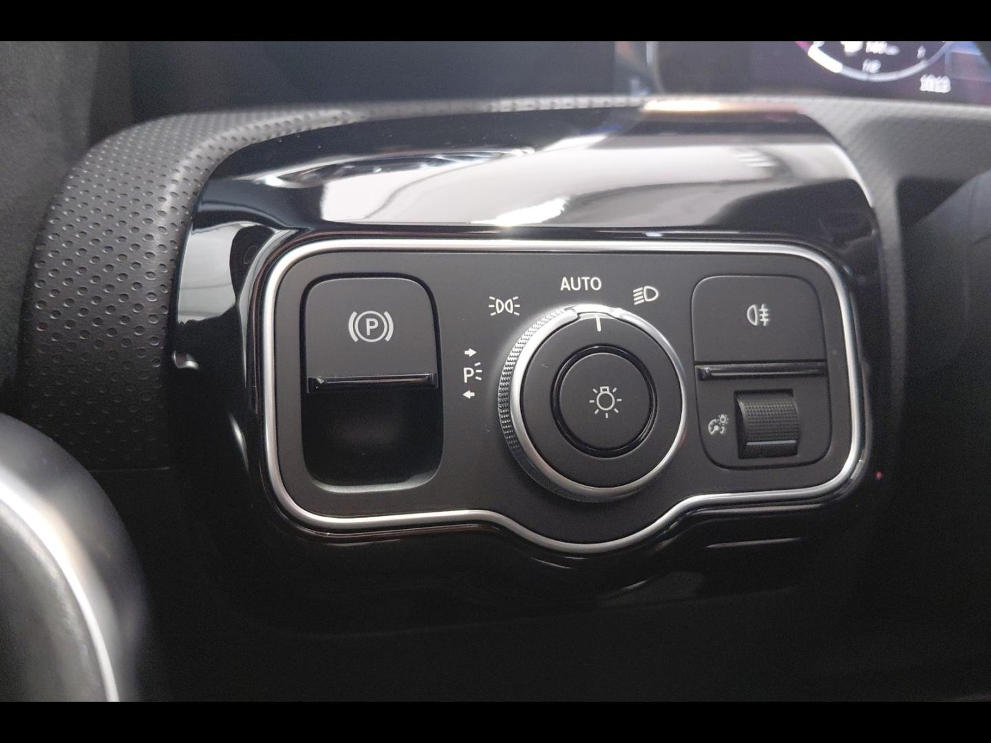 Image MERCEDES-BENZ Classe A 200 d 150ch AMG Line 8G-DCT