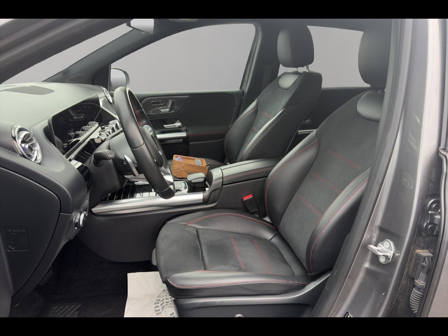 Image MERCEDES-BENZ Classe B 180d 116ch AMG Line 7G-DCT