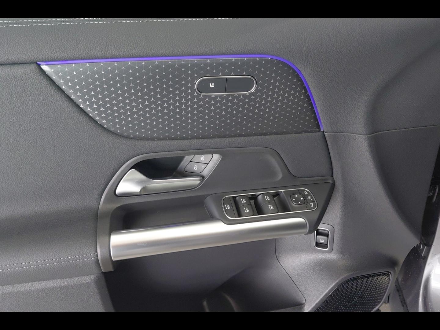 Image MERCEDES-BENZ EQA 250+ 190ch Business Edition