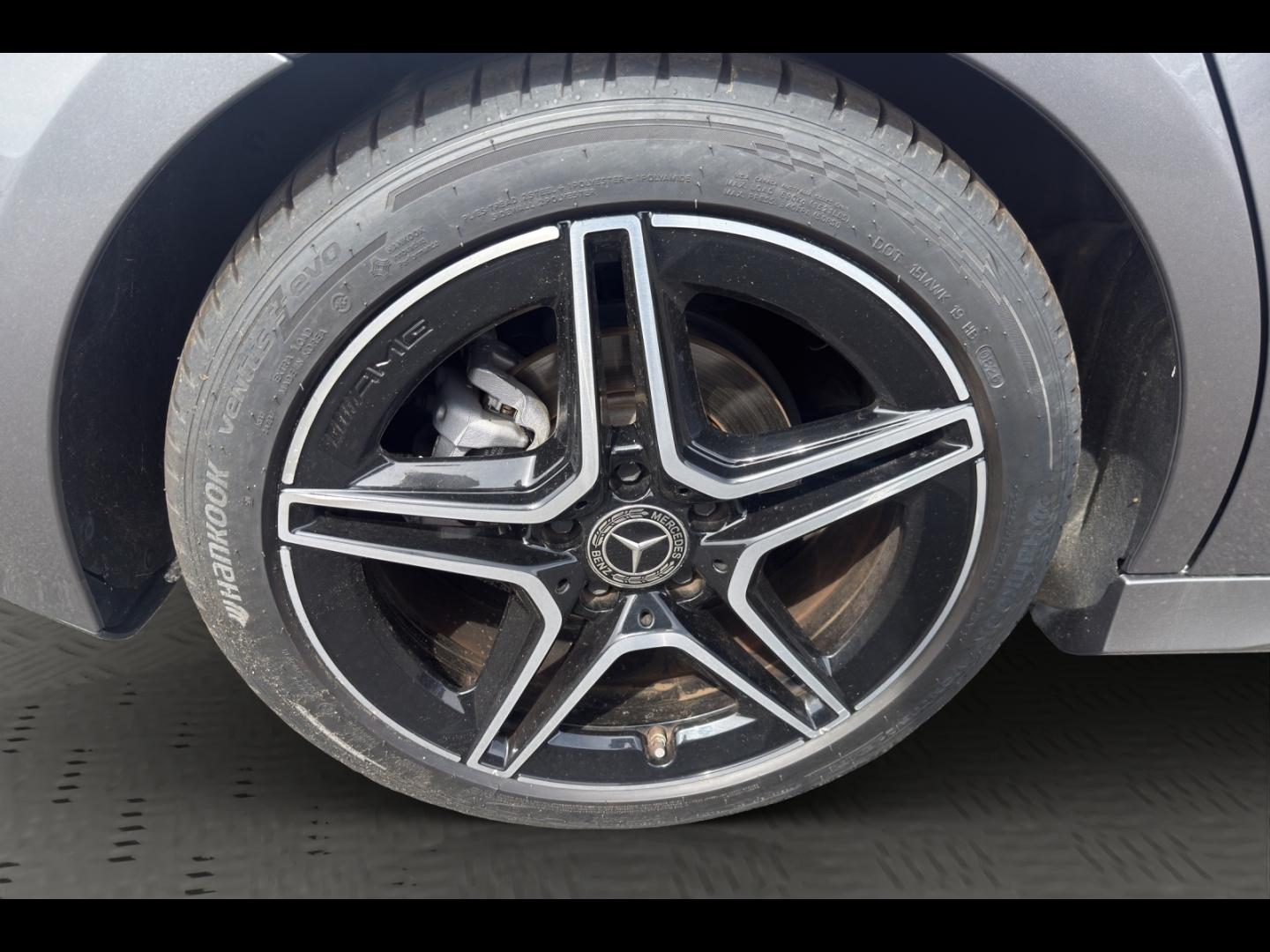 Image MERCEDES-BENZ Classe A 180 136ch AMG Line