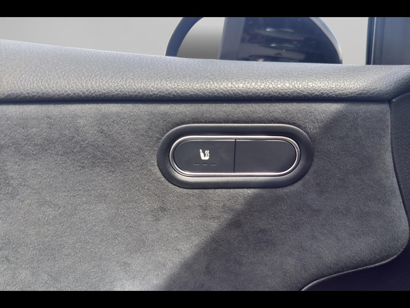 Image MERCEDES-BENZ Classe A 180 136ch AMG Line