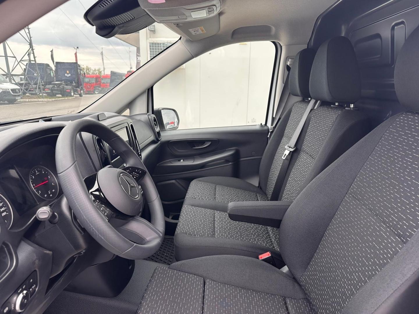 Image MERCEDES-BENZ Vito Fg 116 CDI Extra-Long Pro Propulsion