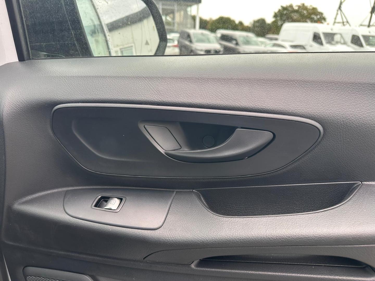 Image MERCEDES-BENZ Vito Fg 116 CDI Extra-Long Pro Propulsion